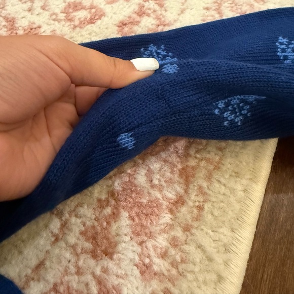 Tipsy Elves Mistletoe Romantic Sasquatch Ugly Christmas Sweater size Medium - Picture 6 of 11